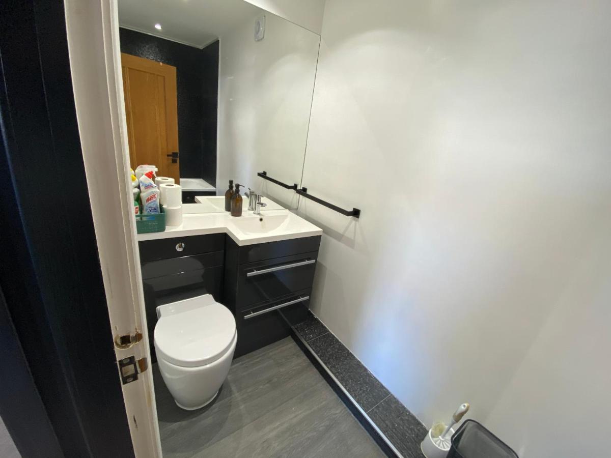 Streatham House - 2 Bedroom - Sleeps 6 - Free Wifi Streatham Vale Exterior photo