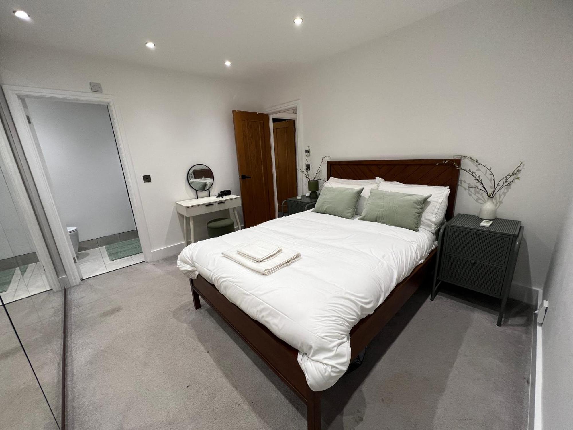 Streatham House - 2 Bedroom - Sleeps 6 - Free Wifi Streatham Vale Exterior photo