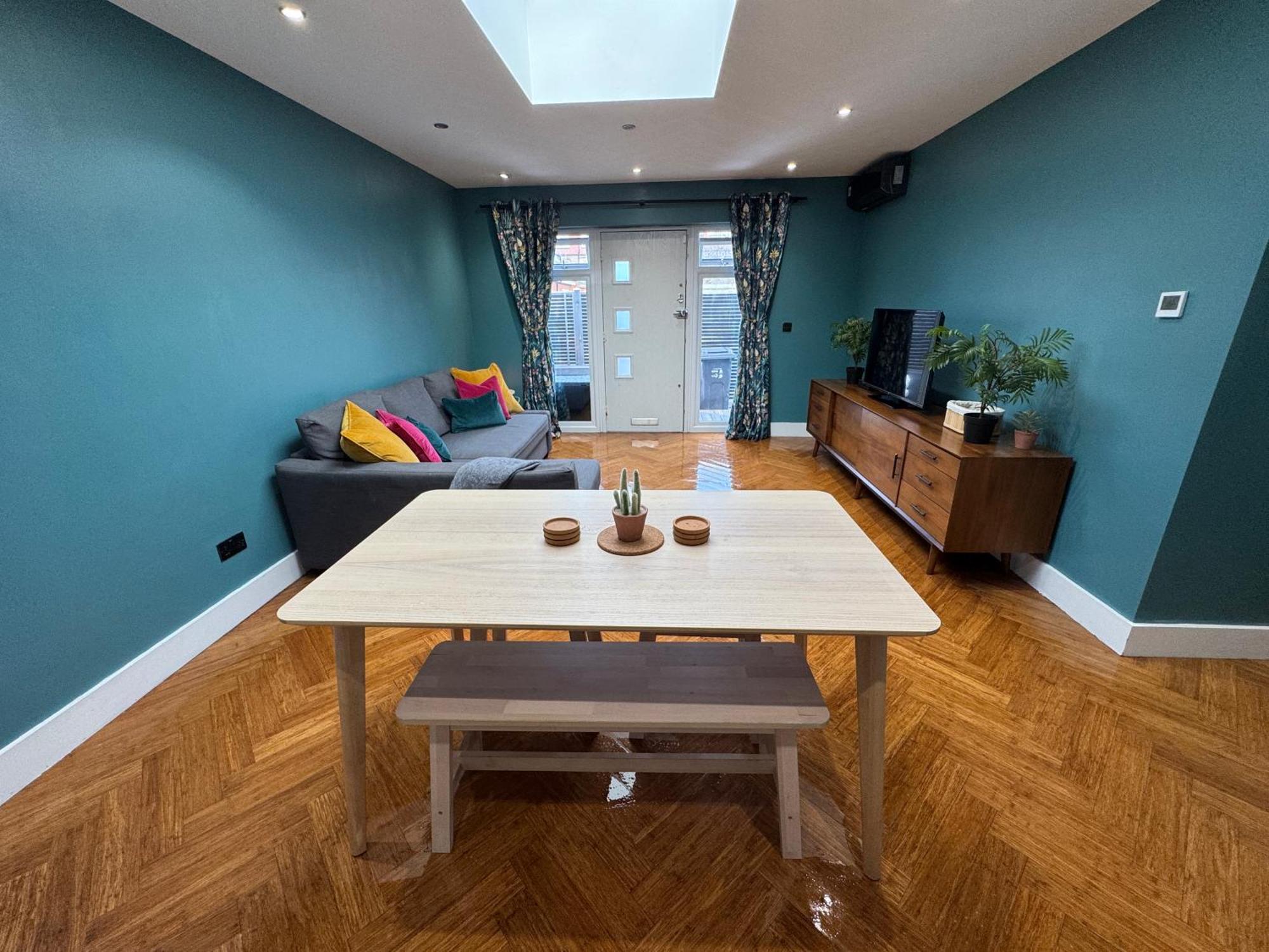 Streatham House - 2 Bedroom - Sleeps 6 - Free Wifi Streatham Vale Exterior photo